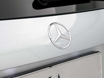Mercedes GLA 250e — photo 24