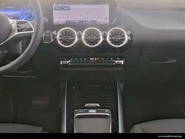 Mercedes EQA 250 — photo 4