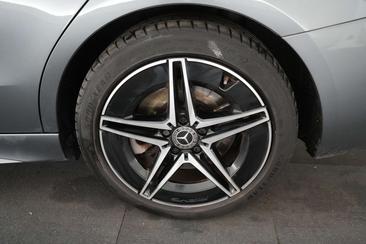 Mercedes Classe C Berline 300 E — photo 19