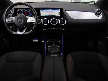 Mercedes GLA 250e — photo 12
