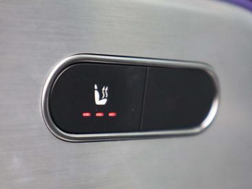 Mercedes GLA 250e — photo 14