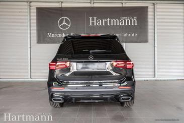 Mercedes GLB 200 — photo 4