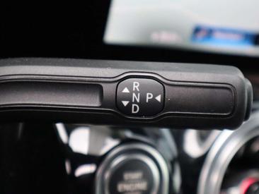 Mercedes GLA 250e — photo 19