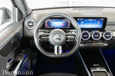 Mercedes GLB 200 — photo 10