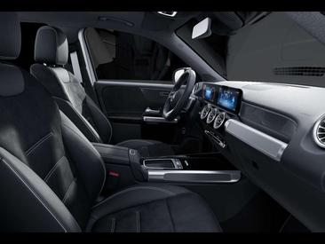 Mercedes GLB 200d — photo 9