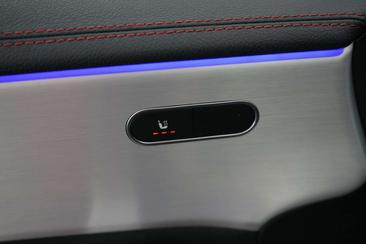 Mercedes CLA Berline 200 — photo 28