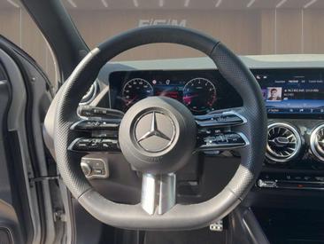 Mercedes GLA 200 — photo 9
