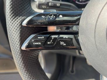 Mercedes GLA 200 — photo 14