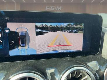 Mercedes GLA 200 — photo 15
