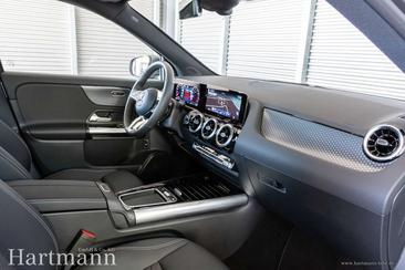 Mercedes GLA 200 — photo 7