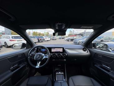 Mercedes GLA 200 — photo 11