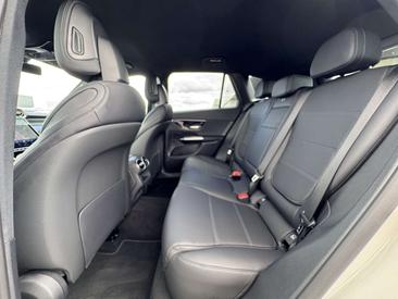 Mercedes GLC 300 De — photo 10