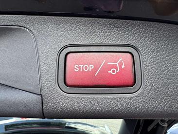 Mercedes GLA 200 — photo 19