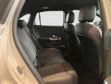 Mercedes GLA 180 — photo 8
