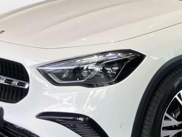 Mercedes GLA 180 — photo 15