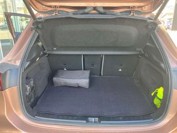 Mercedes EQA 350 — photo 17