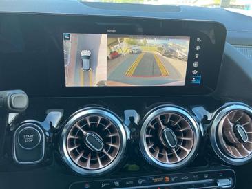 Mercedes EQA 350 — photo 24