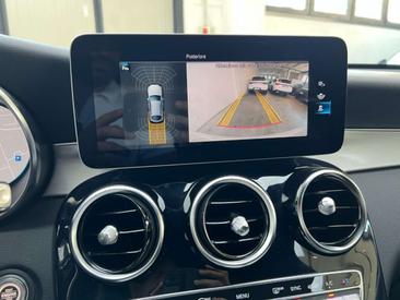 Mercedes GLC 220 — photo 13