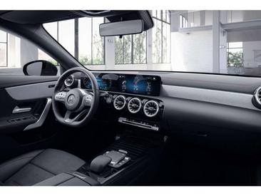 Mercedes CLA Berline 200 — photo 6