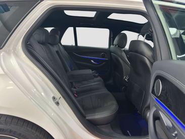 Mercedes Classe E Berline 300 E — photo 11