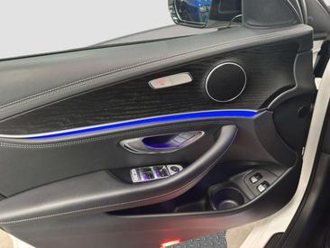 Mercedes Classe E Berline 300 E — photo 14