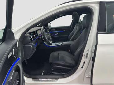 Mercedes Classe E Berline 300 E — photo 15