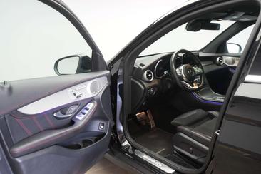 Mercedes GLC 400 E — photo 11