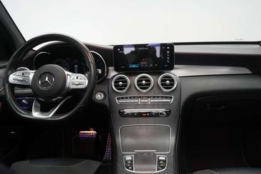 Mercedes GLC 400 E — photo 13