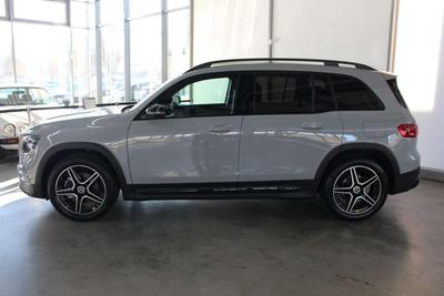Mercedes GLB 200