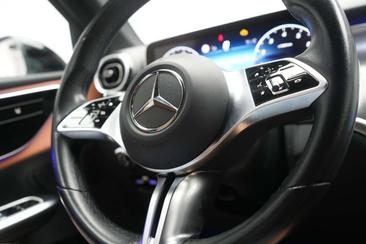 Mercedes GLC 200 4MATIC — photo 16