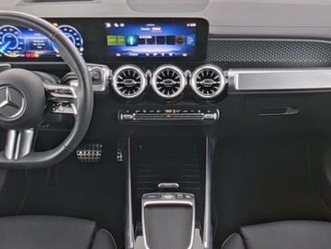 Mercedes EQB 350 — photo 5