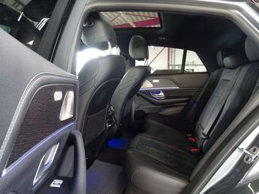 Mercedes GLE 400 D — photo 12