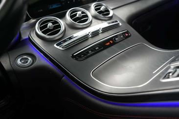 Mercedes GLC 400 E — photo 22