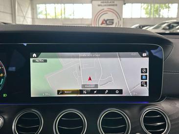 Mercedes Classe E Berline 300 E — photo 22