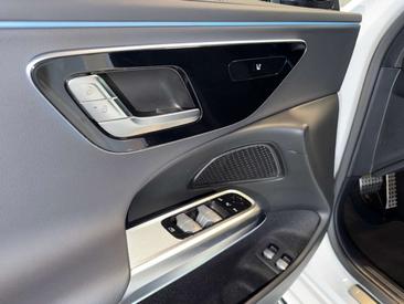 Mercedes Classe E Berline 300 E — photo 4