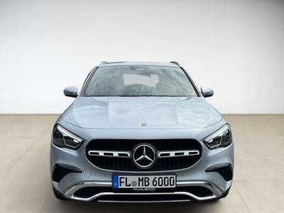 Mercedes GLA 180