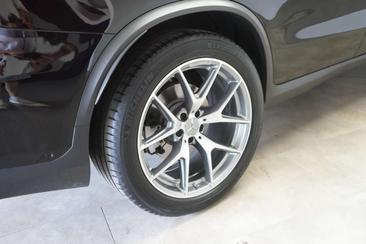 Mercedes GLC 400 E — photo 37