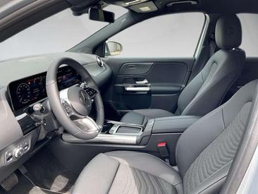 Mercedes GLA 180 — photo 8