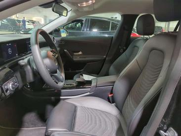 Mercedes CLA Berline 200 — photo 7