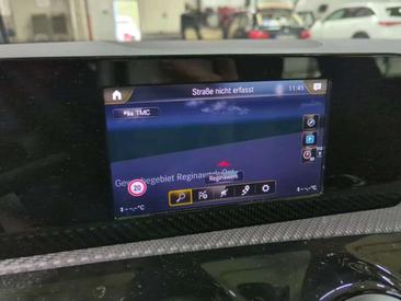 Mercedes CLA Berline 200 — photo 10