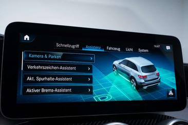 Mercedes GLC 400 D — photo 19
