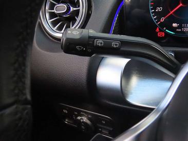 Mercedes EQB 250 — photo 17