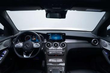 Mercedes GLC 400 D — photo 25