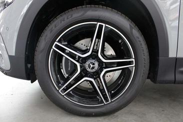 Mercedes GLB 200d — photo 4