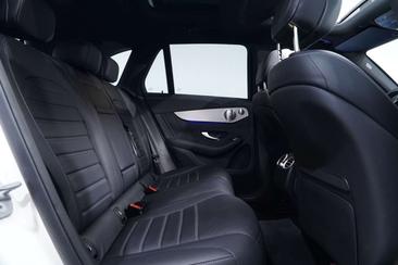 Mercedes GLC 400 D — photo 31
