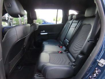 Mercedes EQB 250 — photo 29