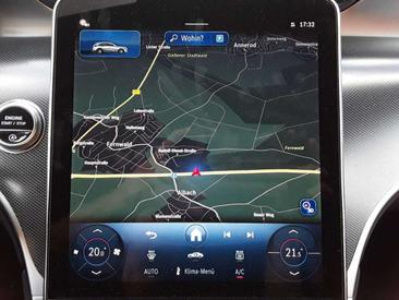 Mercedes GLC 220 D — photo 11
