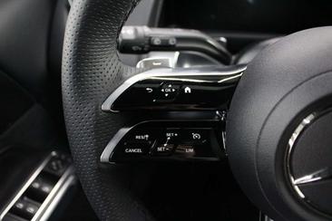 Mercedes GLB 200d — photo 11