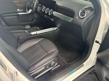 Mercedes EQB 250 — photo 6