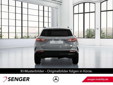 Mercedes GLA 200 — photo 5